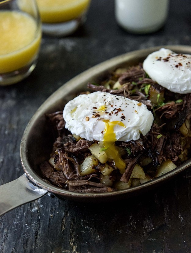 7.) <a href="https://buzzfeed.com/christinebyrne/slow-cooker-short-rib-hash" target="_blank">Slow Cooker Short Rib Hash</a>