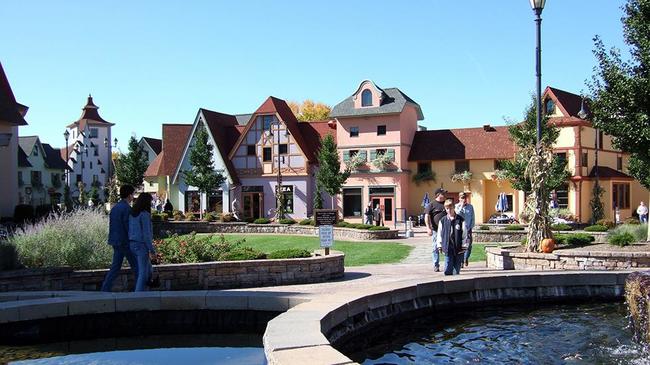 25.) Want to see ANOTHER Bavarian town? Just go to Frankenmuth, Michigan and stop with the Bavarian obsession.