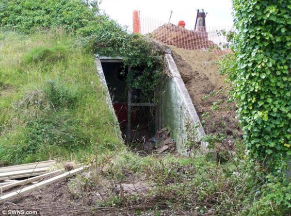 18.) A WWII bunker was turned into an apartment.