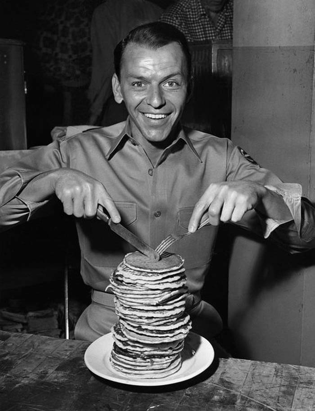 15.) Frank Sinatra about to dig into some Pancakes.