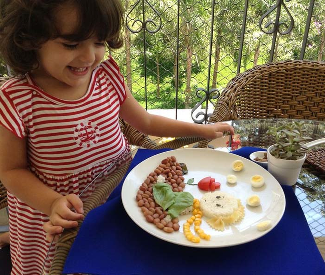 Catarina enjoying her beautiful food.