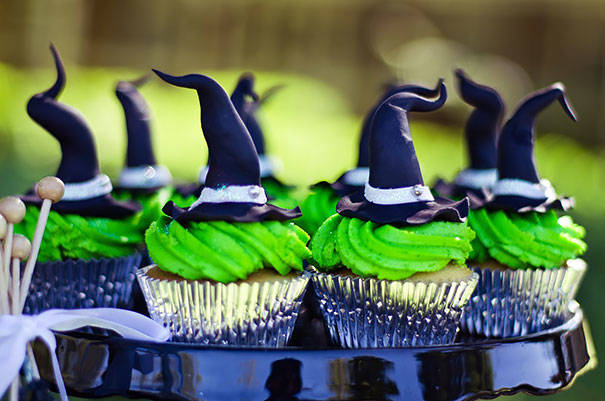 9.) You can do pretty much anything with fondant, like create these cool witch's hats