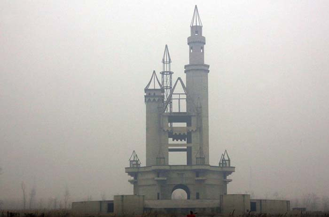 6.) Wonderland, China - While not exactly a full on castle, you'd still totally want to live in this place. It's part of an old amusement park called "Wonderland."