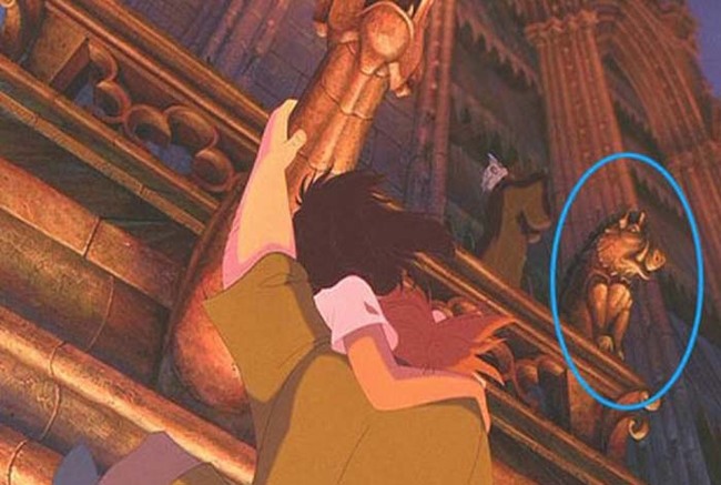 19.) In The Hunchback of Notre Dame, Pumbaa makes an appearance as a gargoyle.