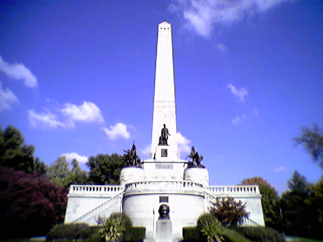 15.) Lincoln's Tomb