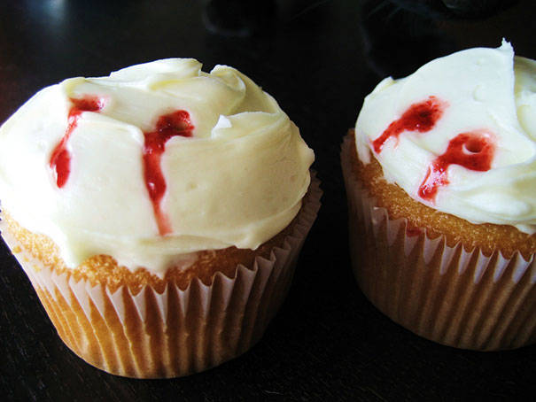 13.) Vampire Cupcakes