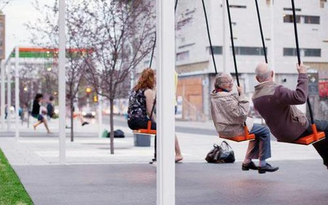 8.) The most swingin' bus stop in Canada.