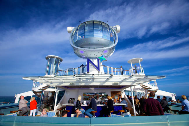 The ship features a glass observation deck called the North Star, which can be extended for a 360-degree panoramic view.