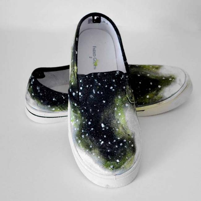 These far out galaxy sneakers are made by applying paint with sponges.