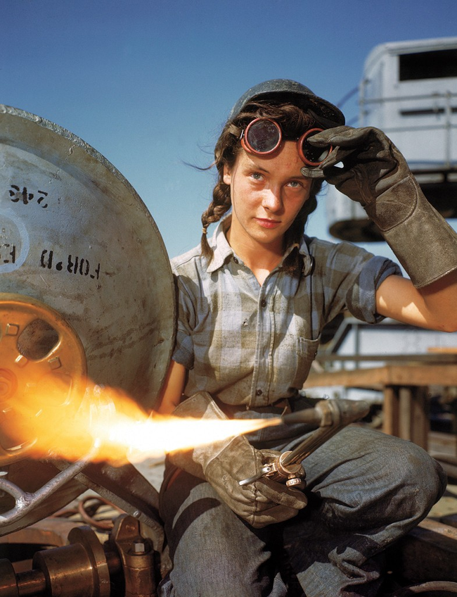 5.) "Winnie the Welder" working in a shipyard in 1943.