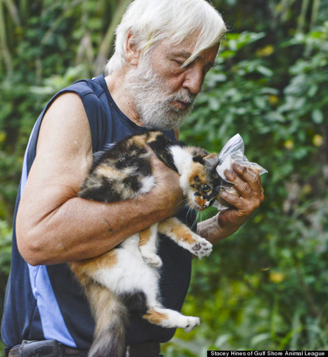 He's donating the entire sum to help take care of the feral cats in his neighborhood. Snyder was passionate about these cats for years.