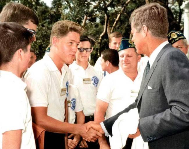 Bill Clinton met JFK.