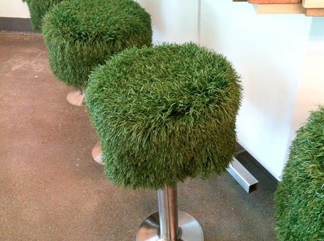 4) Artificial Grass Stools: <a href="https://www.artificiallandscapes.co.uk/">Inspiration Here</a>.