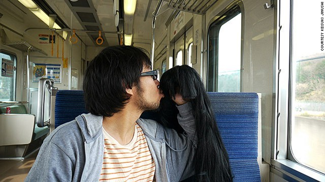 Jinushi says his friends have mostly reacted positively to his hitori date photos.