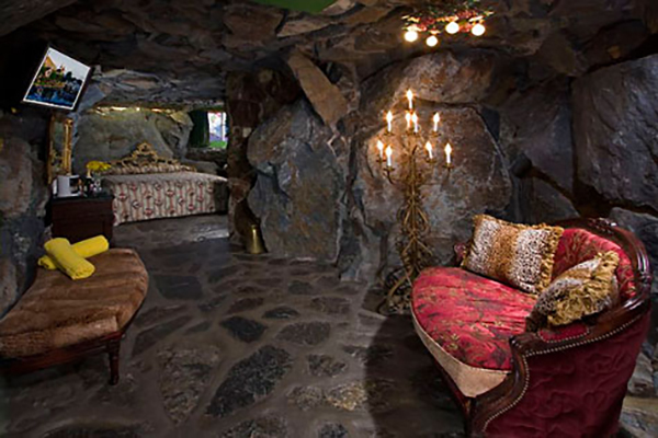 4. Rock Bottom - Madonna Inn (San Luis Obispo, California)