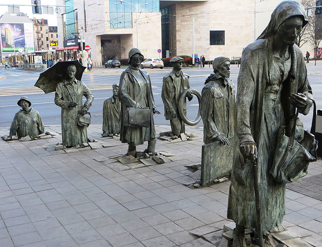 20.) The Monument Of An Anonymous Passerby (Wroclaw, Poland)