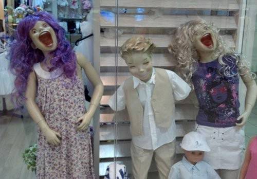 24.) The creepiest family portrait of mannequins.