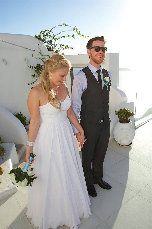 The happy couple, Matt and Kerry Glen, were surprised to see some unexpected guests during the ceremony.