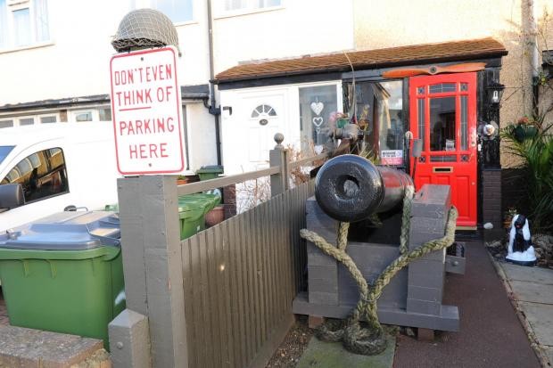 This is what many visitors of Charlton in South London see while looking for parking on the busy street, before hurriedly driving away. It's all part of the plan for this quiet veteran.