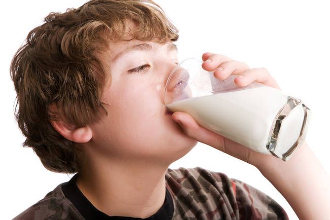 Milk consumption: Drinking milk or consuming other dairy products does not increase mucus production.