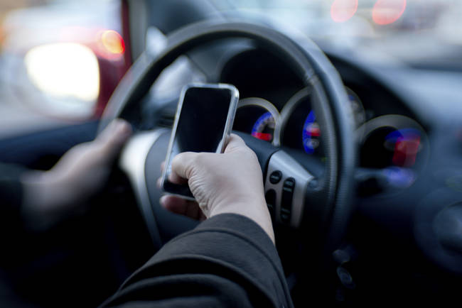 In the U.S., 6,000 people die because of texting while driving.