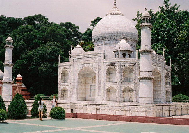 Taj Majal - Agra, India