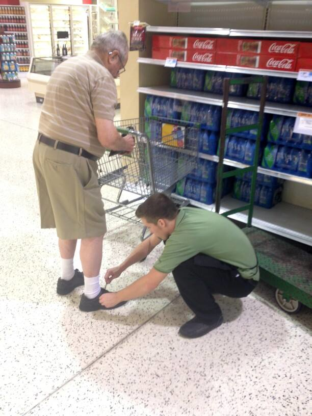 According to the shopper: "I shopped at Publix tonight and saw this random act of kindness. I took it quickly and I found out the employee’s name from his manager. An old man could not reach down to tie his shoe so not only did Gage tie the one but he did the other as well; all with a smile. I thought he should be recognized for his actions. Here is the picture I snapped on my iPhone."