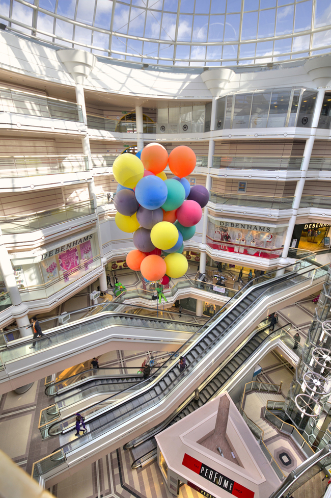 2012 - Hung suspended by helium balloons for seven days.