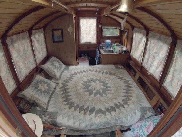 The seating area can also be converted into a bedroom. I can just imagine falling asleep to the sound of the waves against the boat.