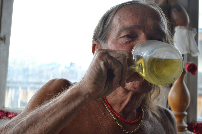 13.) Urine Therapy: Many civilizations once believed drinking urine was good for the skin and could cure allergies. The Romans even used it as a natural teeth whitener. This guy is drinking it because he believes it helps him get into a meditative state. Ok dude, whatever floats your boat.