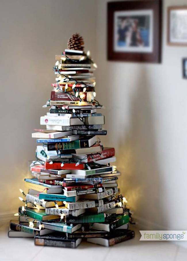 Show off your favorite books in a Christmas tree display.