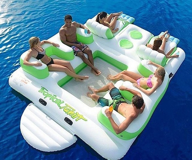 3. Relax with with a <a href="https://www.amazon.com/dp/B00HWCYUCS/?tag=059-20" target="_blank">floatie</a> that fits all your friends.