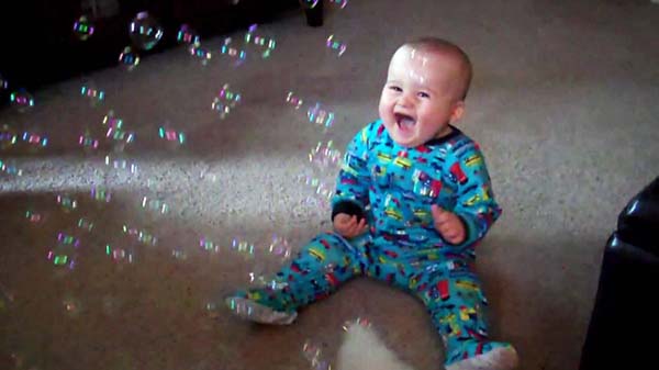 18.) Right now, somewhere a baby is discovering bubbles for the first time.