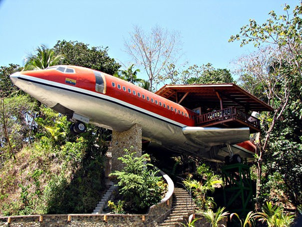 2. Boeing 727 Hotel - Costa Rica