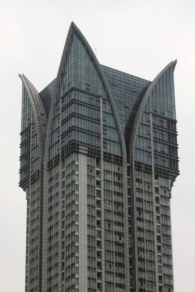 7.) This sort of looks like the zipper of a jacket, or some kind of evil tower.