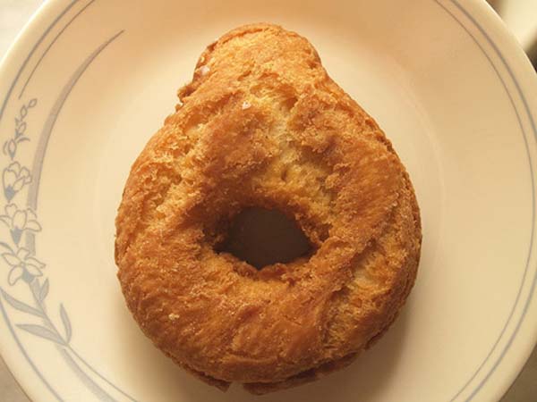 32. The original doughnuts from Dunkin’ Donuts had a handle (to make dunking easier).