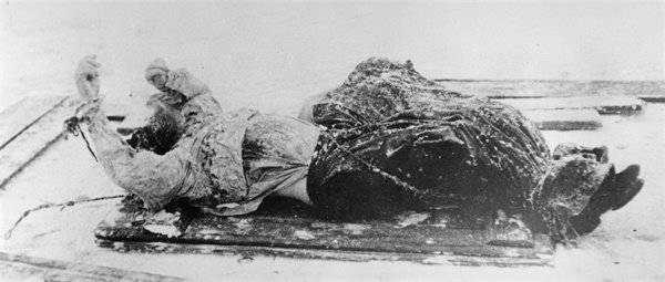 Yusupov then shot him in the back. The wound should have been fatal, but Rasputin continued to run and only collapsed after two more shots, including one to the head. Yusupov and his conspirtors wrapped him in a bear skin and beat him, then threw him a river. Remarkably the autopsy revealed Rasputin had died from drowning.