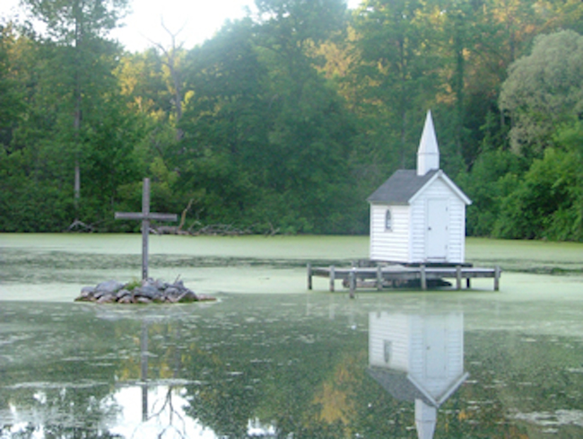 The Cross Island Chapel, Oneida, New York, US