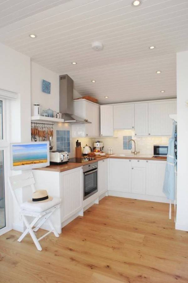 Despite its limited space, this cottage has everything you could ever expect to have in a home.