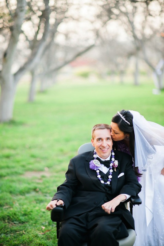 During their first dance, "In My Life" by The Beatles, Hollie sat on his lap with her arm around his neck while he rolled them in circles.