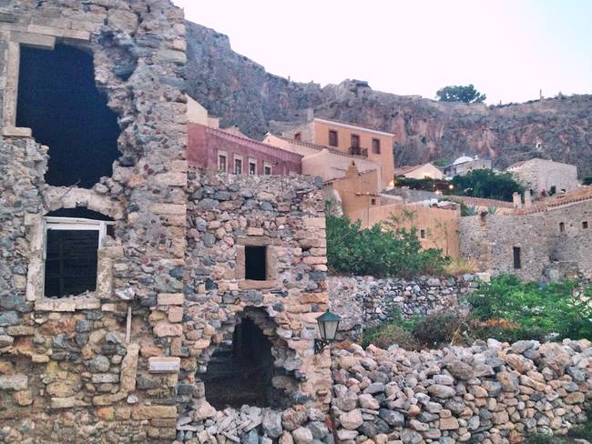 That giant rock certainly has its work cut out for it, hiding Monemvasia's beauty from the rest of the world.