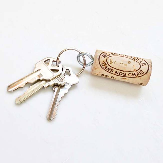 Help your friends and family keep track of their keys with a wine cork keychain.