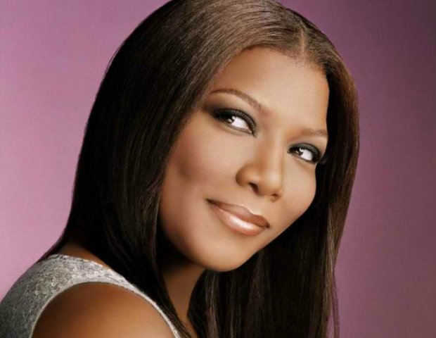 5.) Queen Latifah had aspirations of being a journalist before jumping into the entertainment business.