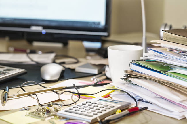 If you think your toilet is dirty, think again. Your office desk has 400 times more bacteria than that porcelain throne.