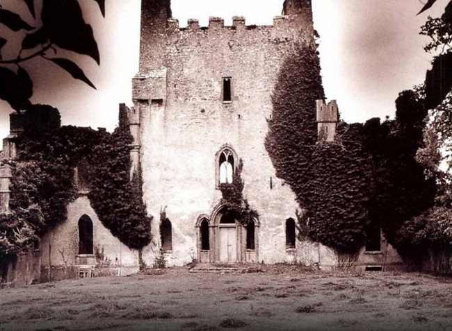 4.) Leap Castle, Ireland - This is allegedly the most haunted castle on Earth.