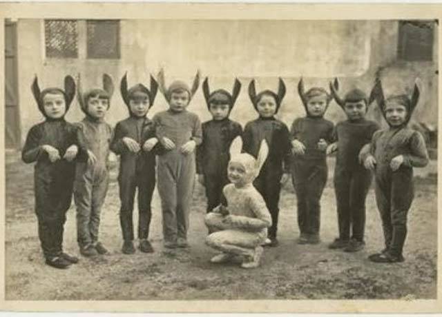19.) Look at these creepy little bunnies.