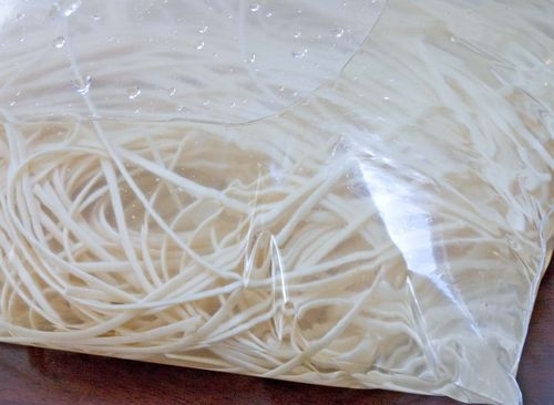 12. Soak pasta in a plastic bag overnight for quick cooking the next day. Just 60 seconds!