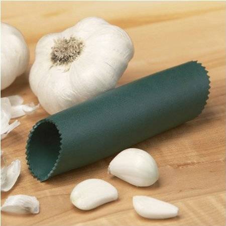 <a href="https://www.amazon.com/dp/B0000X8X6U/?tag=apartmentth0a-20" target="_blank">Garlic Peeler</a>