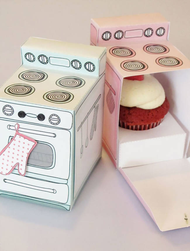 These cupcakes in li'l oven packages are just adorable.