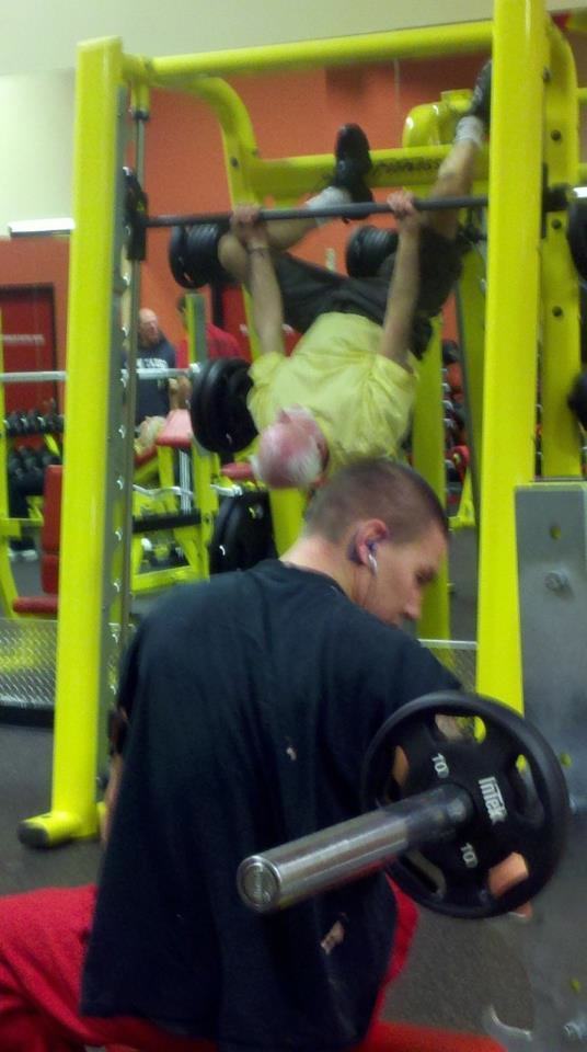 15.) The award for best use of a smith machine goes to this guy.